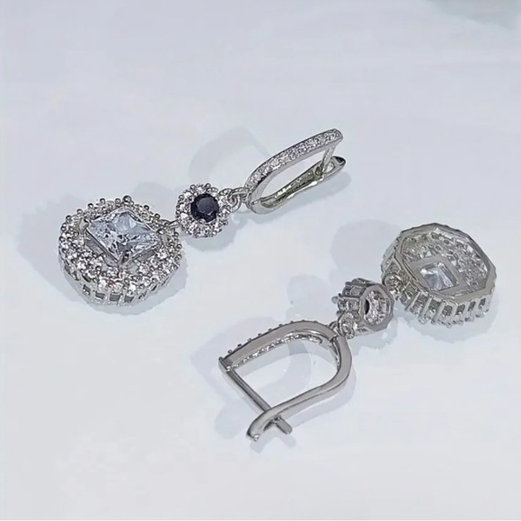 B💎Square Halo Drop Dangle Earrings silver plated 1.76 Simulated diamond Earring - Picture 3 of 4
